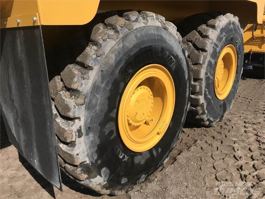Bell B30E Vattentankbilar