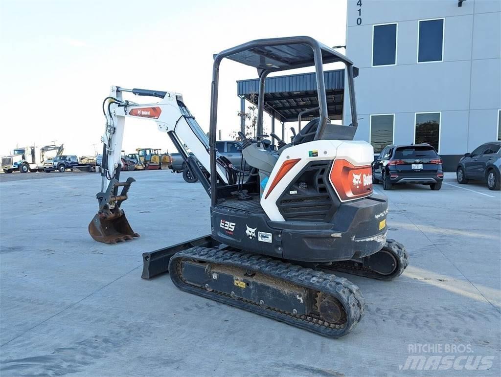 Bobcat E35R2 Minigrävare < 7t