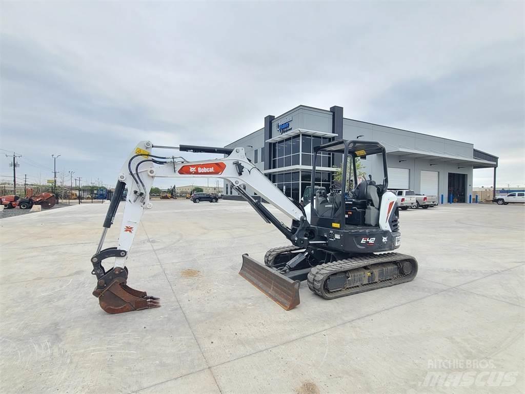 Bobcat E42 Minigrävare < 7t