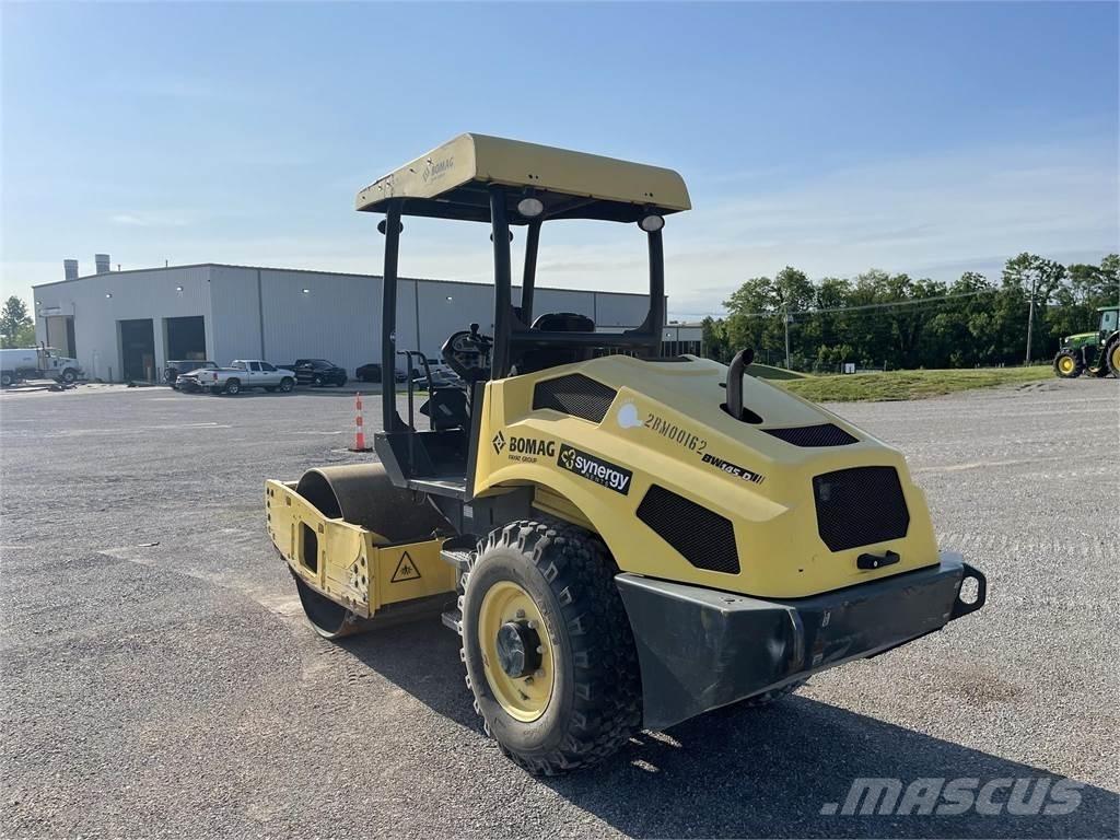 Bomag BW145D-5 Tvåvalsvältar