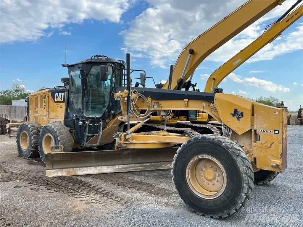 CAT 140M3 Väghyvlar