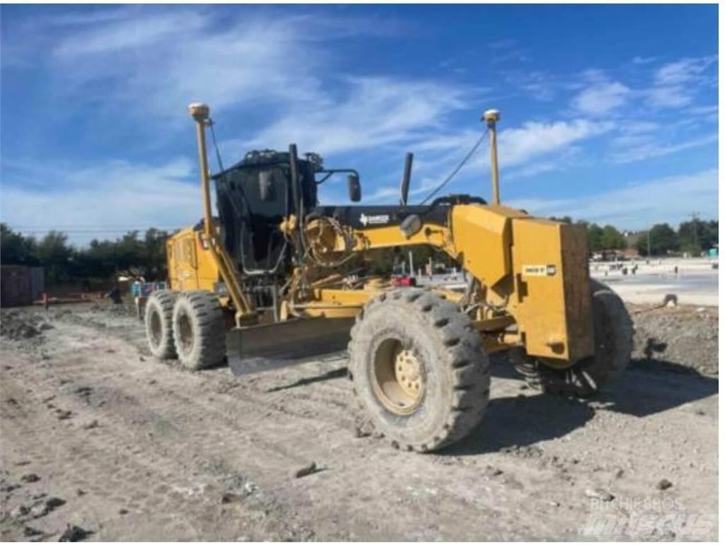 CAT 140M3 Väghyvlar