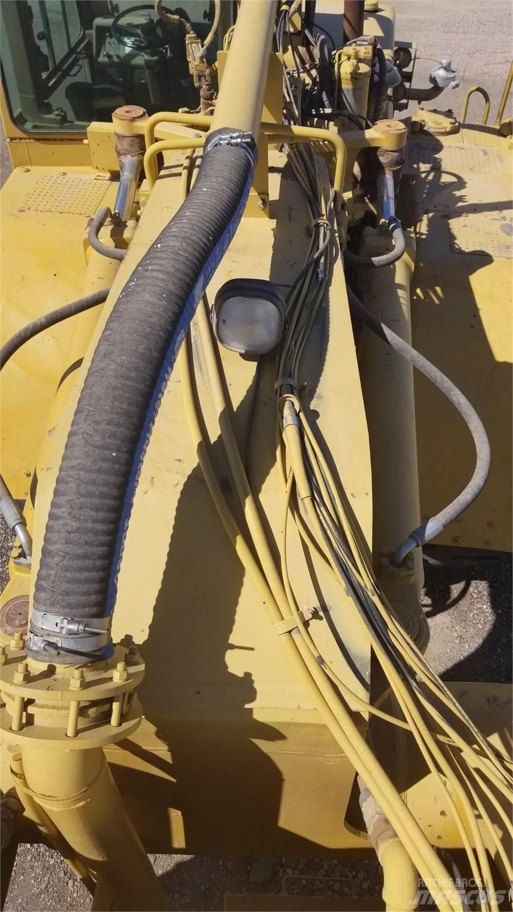 CAT 621E Tanksläp