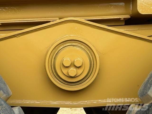 CAT 740 Midjestyrd dumper