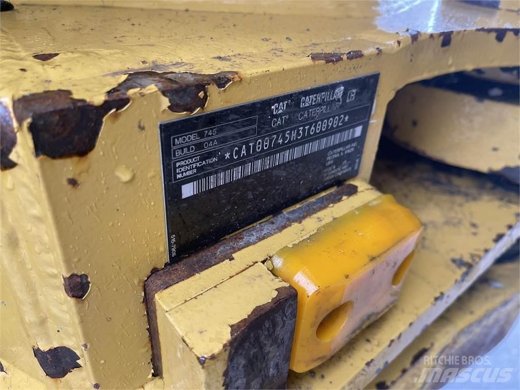 CAT 745 Midjestyrd dumper