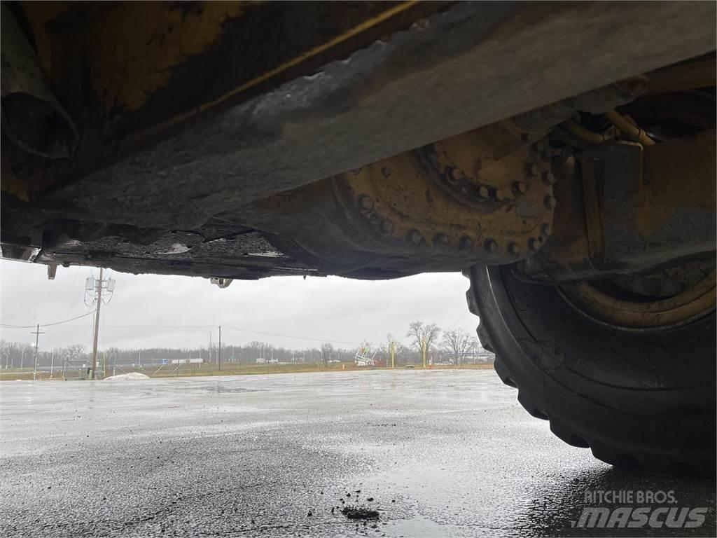 CAT 745C Midjestyrd dumper