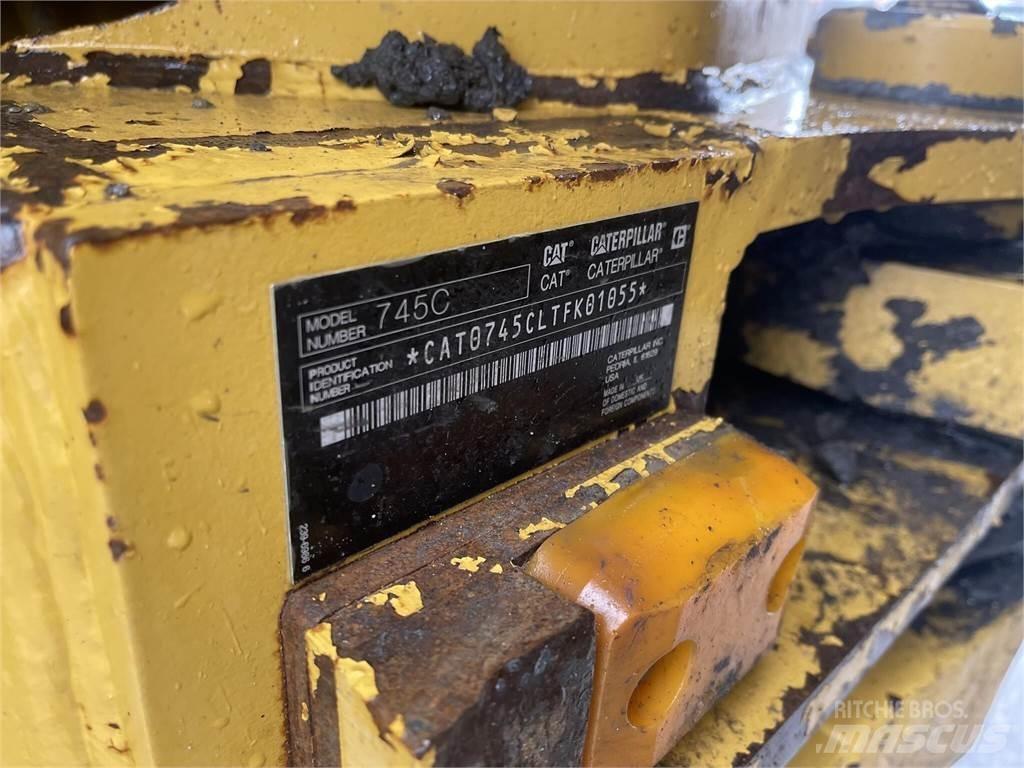 CAT 745C Midjestyrd dumper
