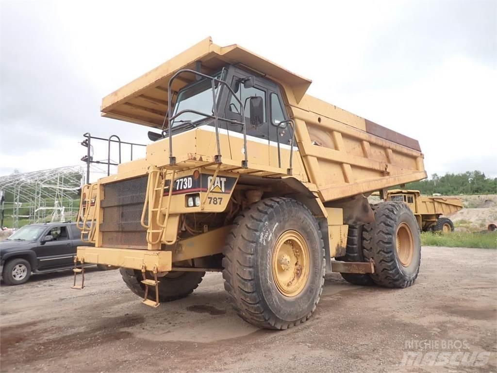 CAT 773D Midjestyrd dumper