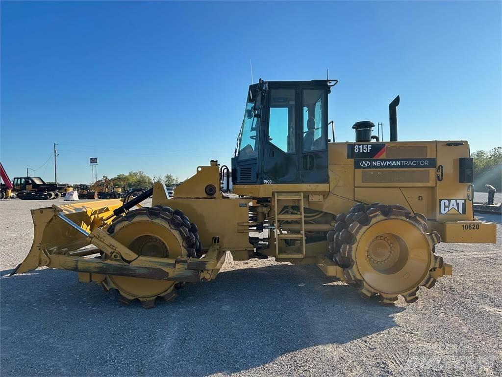 CAT 815F Avfallspackare