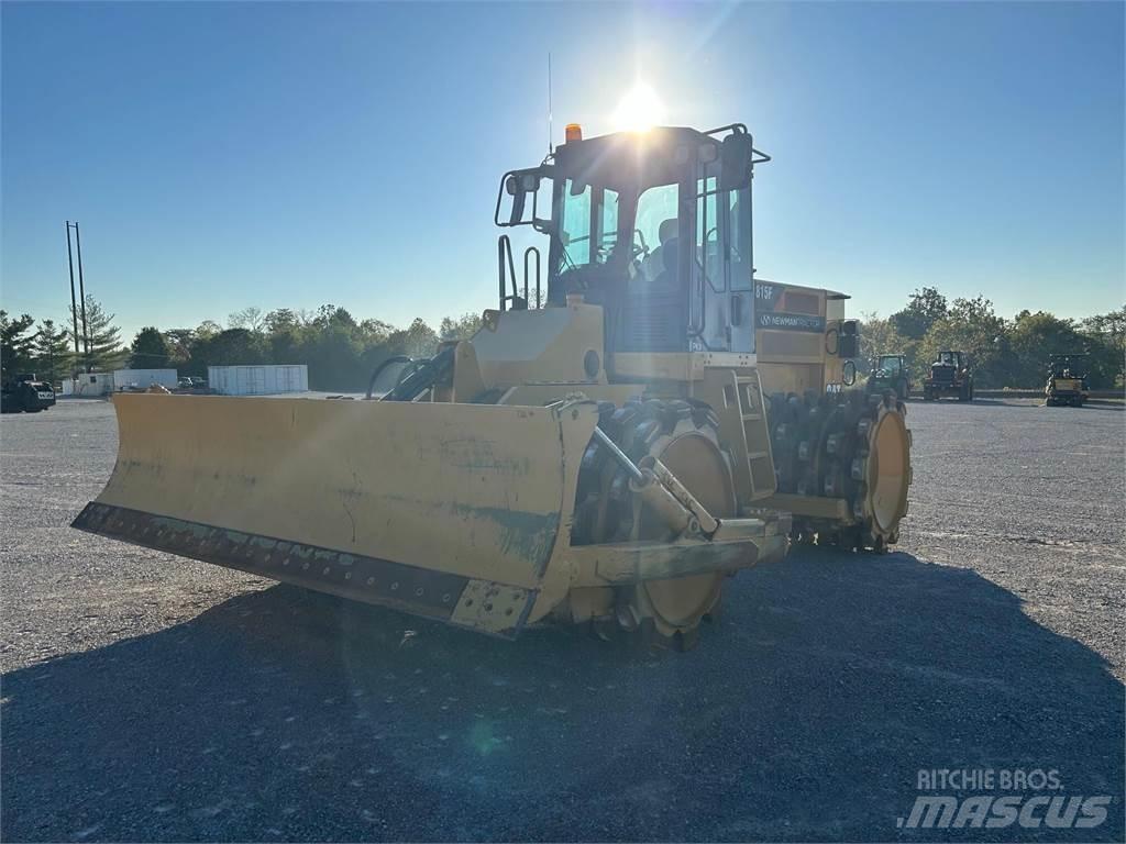 CAT 815F Avfallspackare