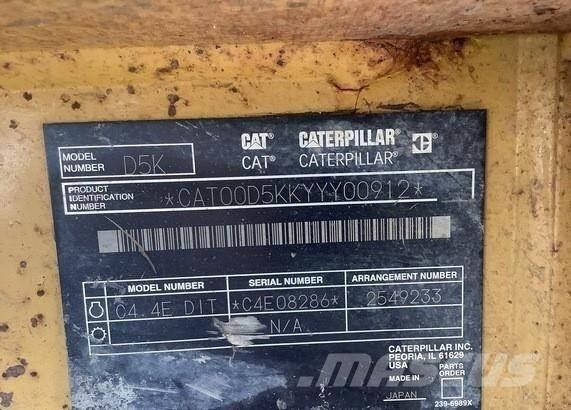CAT D5K LGP Rörläggningsmaskiner
