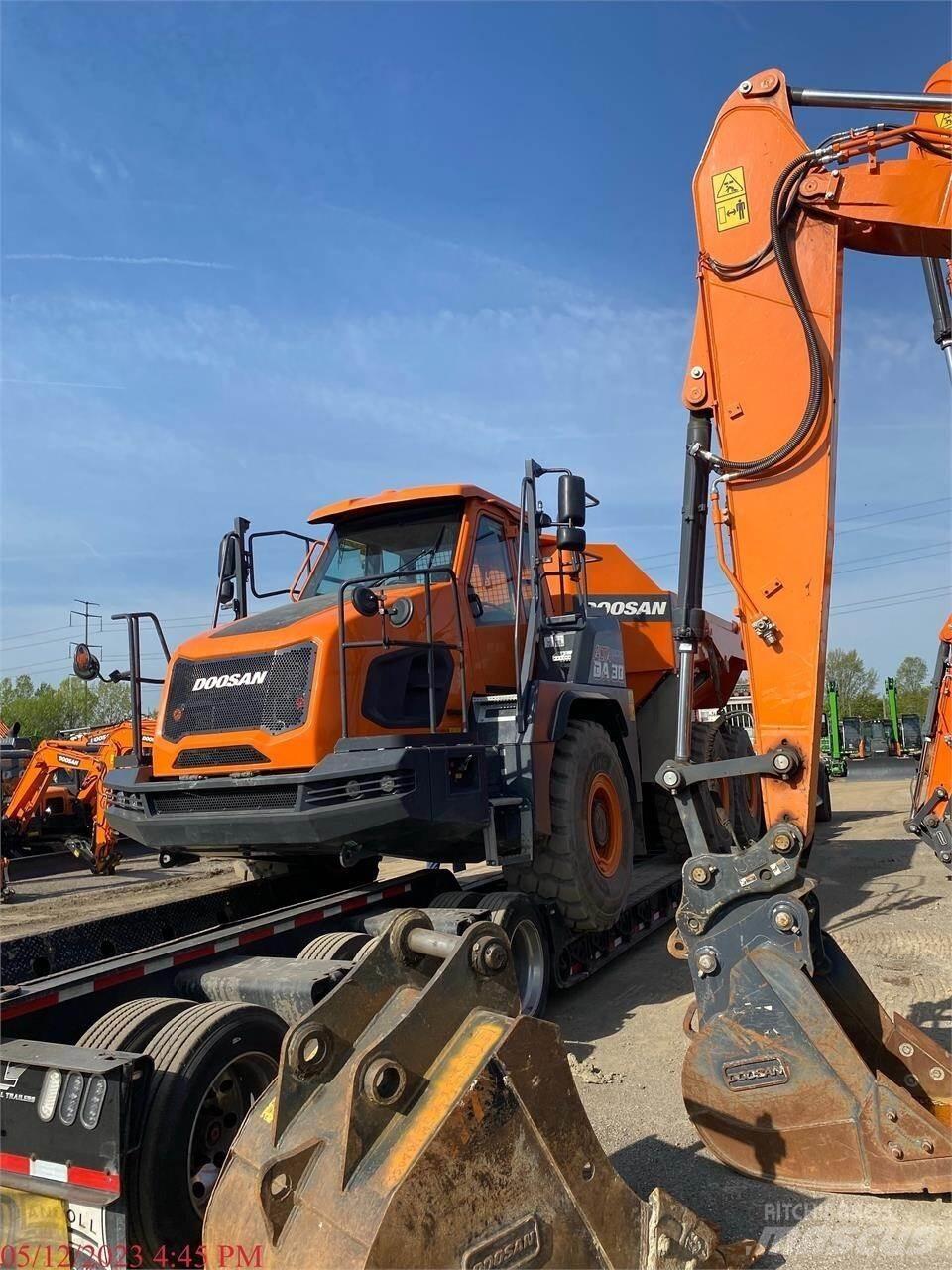 Develon DA30-5 Midjestyrd dumper