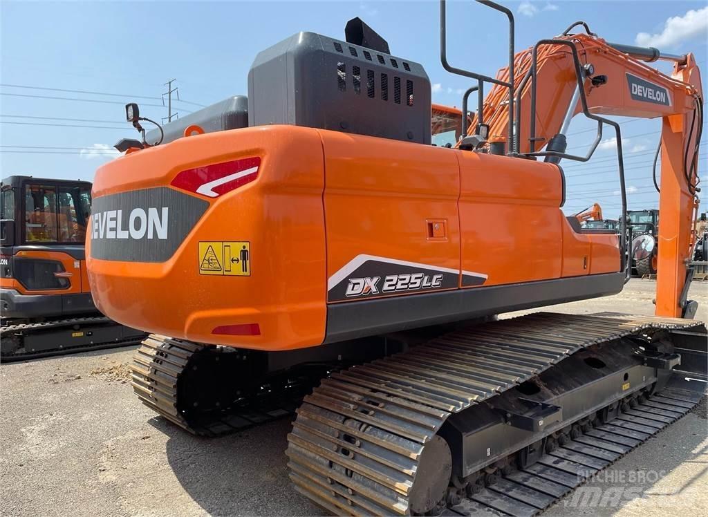 Develon DX225 LC-7 Bandgrävare