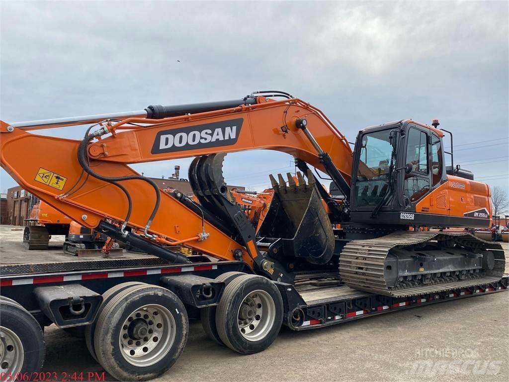 Develon DX255 LC-7 Bandgrävare