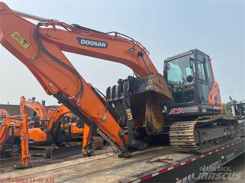 Doosan DX140 LC-5 Bandgrävare