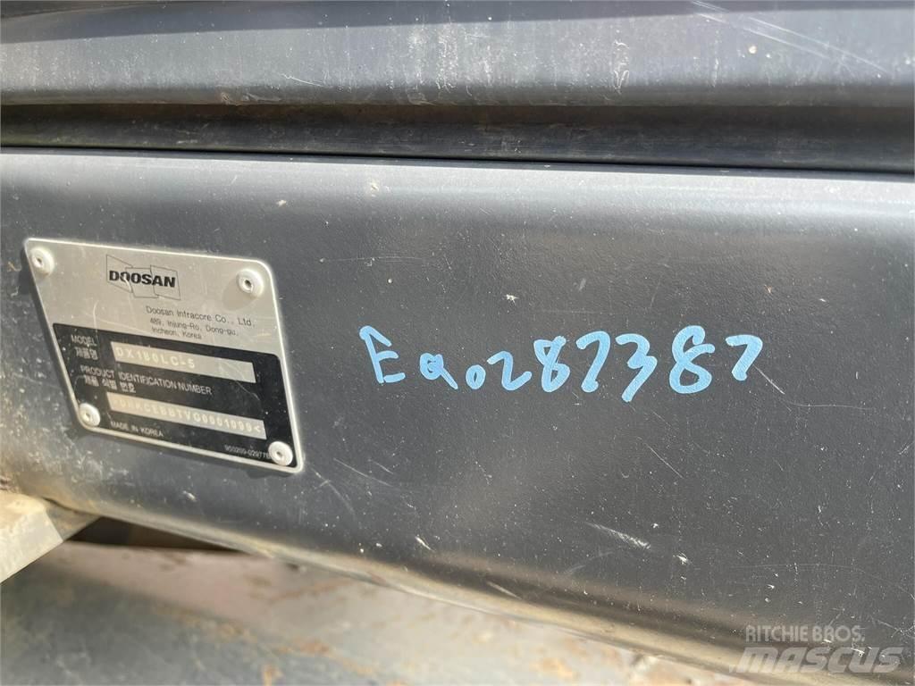 Doosan DX180 LC-5 Bandgrävare