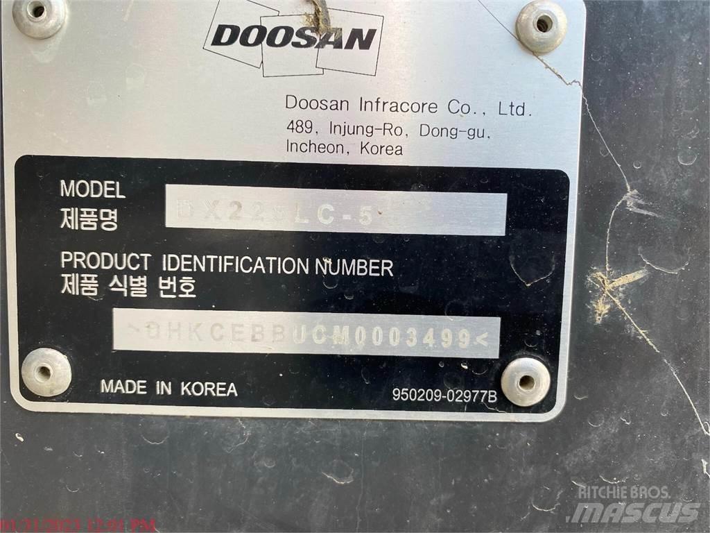 Doosan DX225 LC-5 Bandgrävare