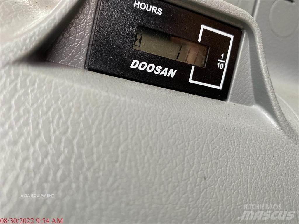 Doosan DX490 LC-5 Bandgrävare
