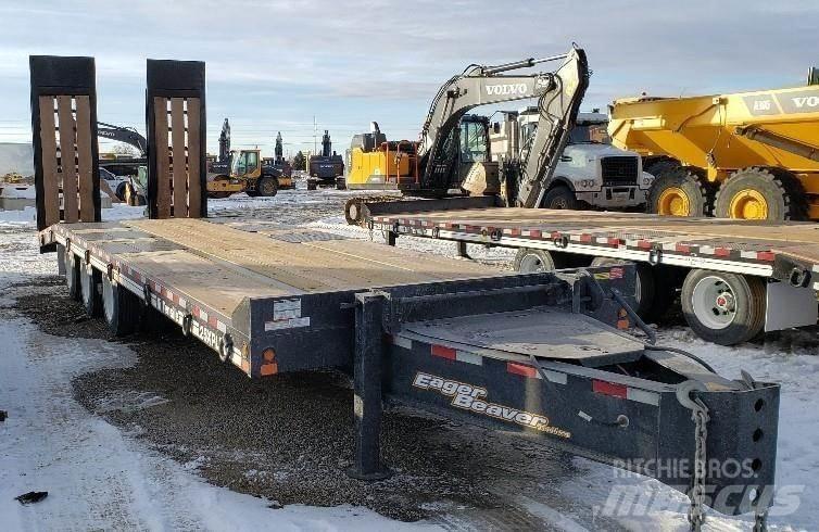 Eager Beaver  Låg lastande semi trailer