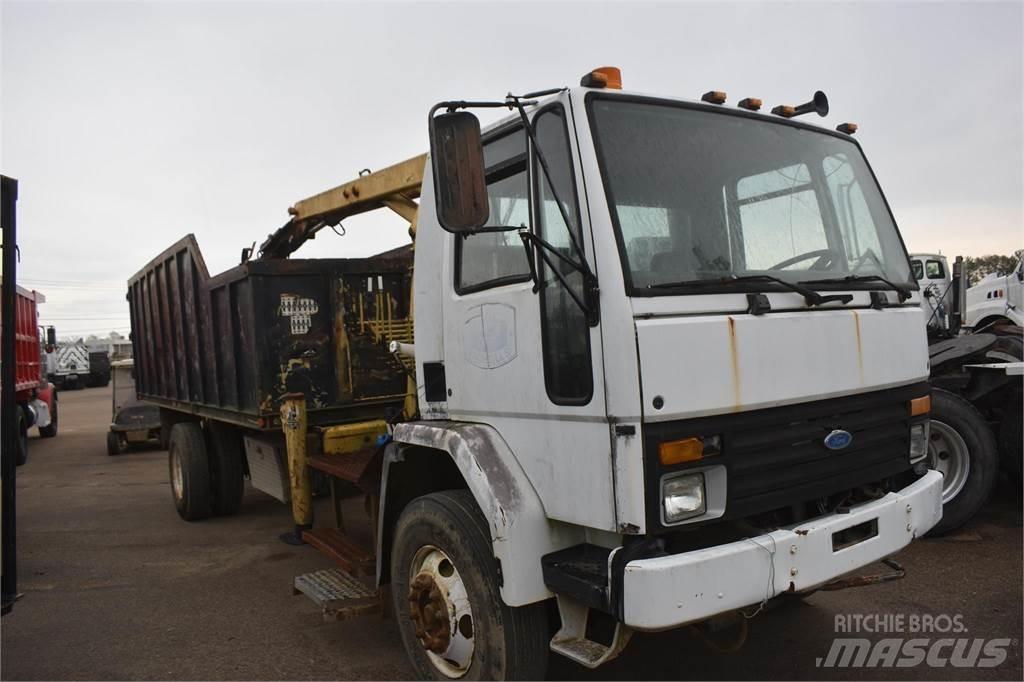 Ford CF8000 Kranbilar