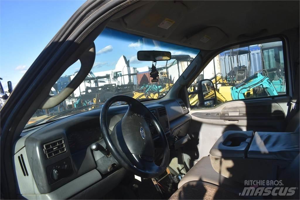 Ford F550 SD Plogbilar