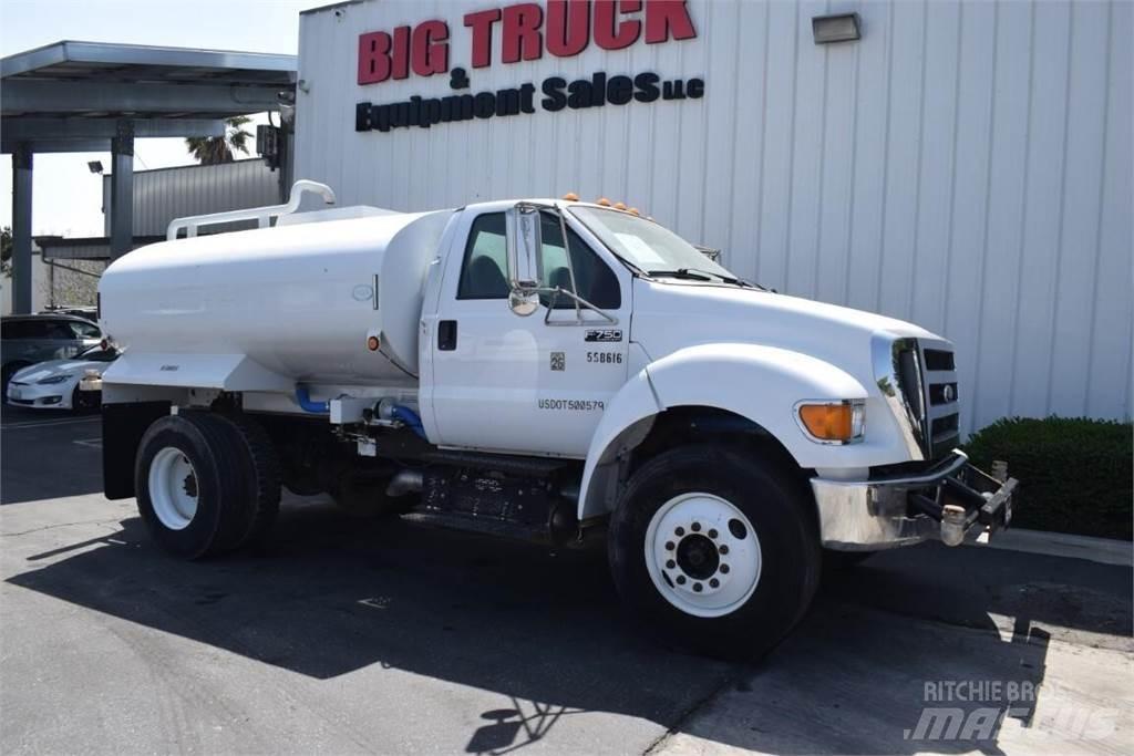 Ford F750 Tankbilar