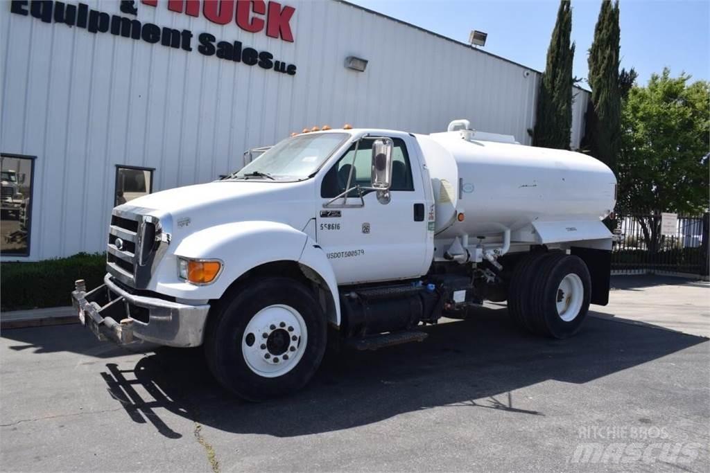 Ford F750 Tankbilar