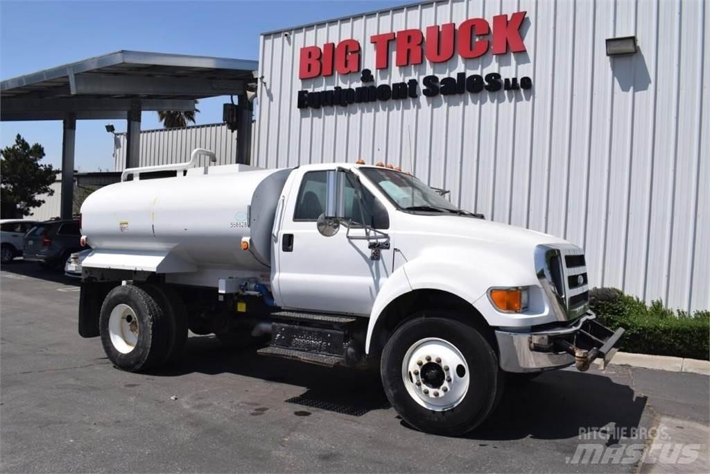 Ford F750 Tankbilar