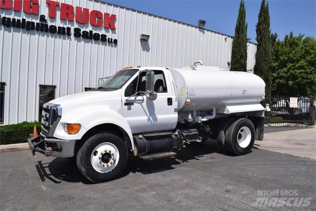Ford F750 Tankbilar