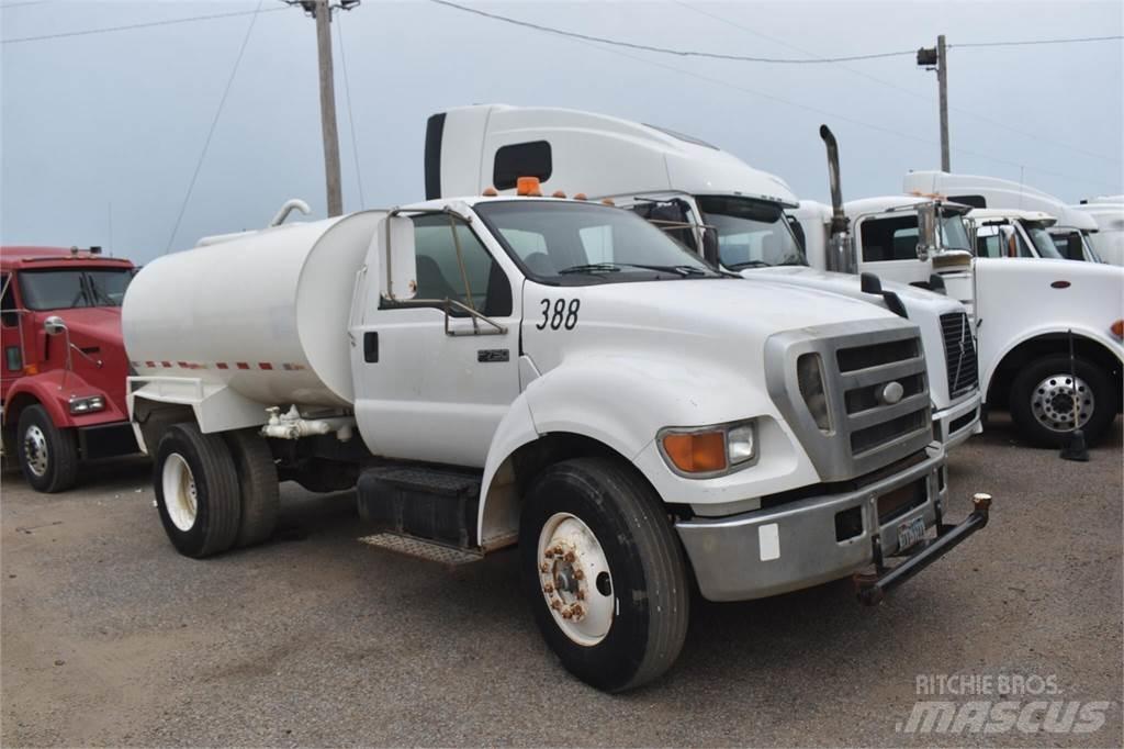 Ford F750 Tankbilar