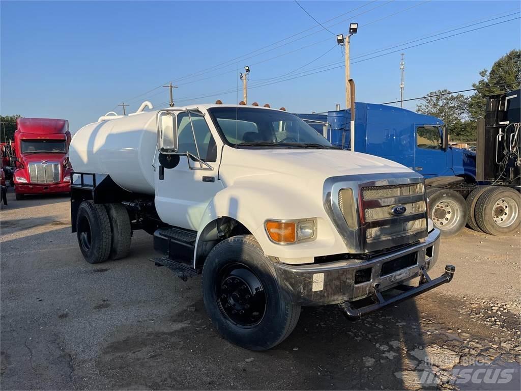 Ford F750 Tankbilar