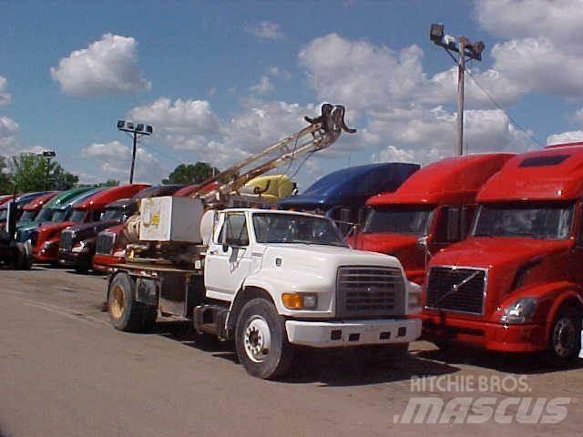 Ford F800 Plogbilar