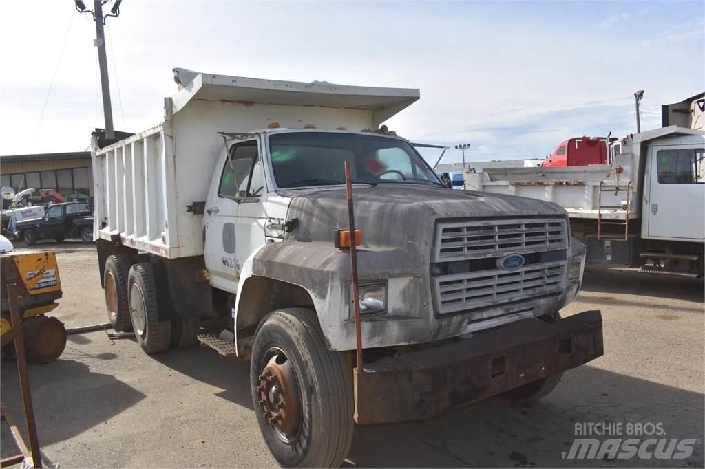 Ford F900 Tippbilar