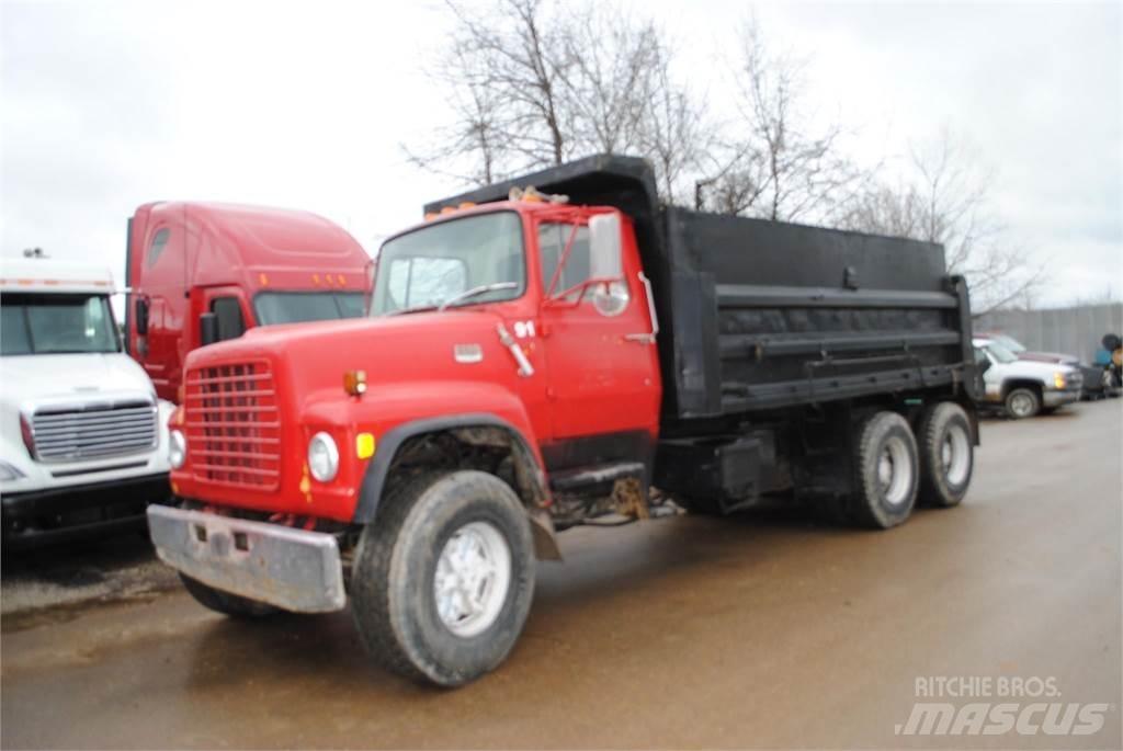 Ford L8000 Tippbilar