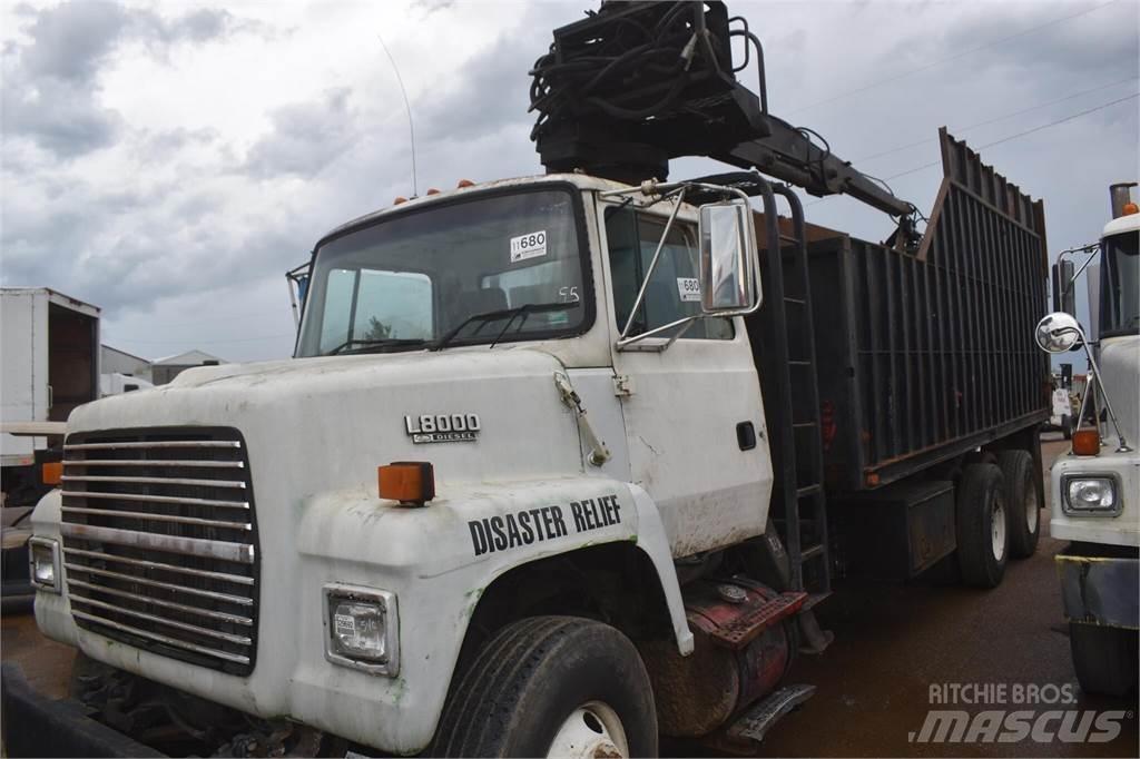 Ford L8000 Kranbilar