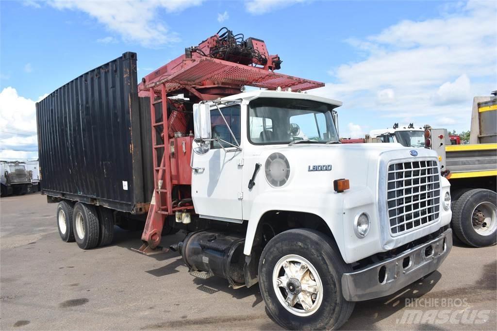 Ford L9000 Kranbilar