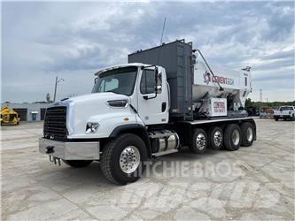 Freightliner 114SD Cementbil