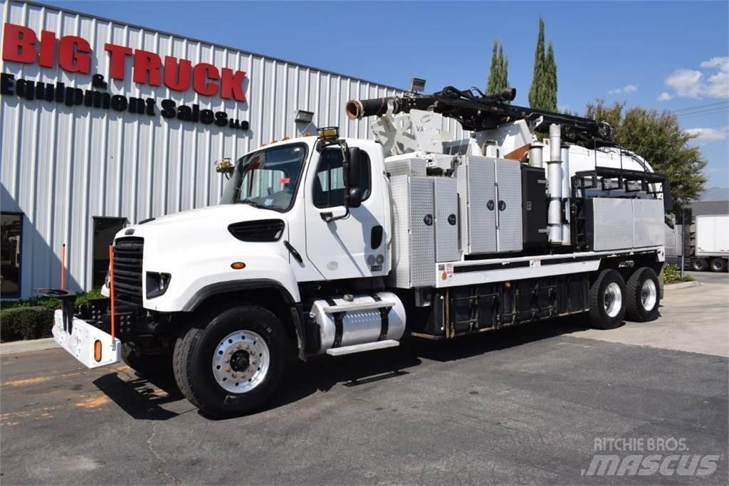 Freightliner 114SD Tankbilar