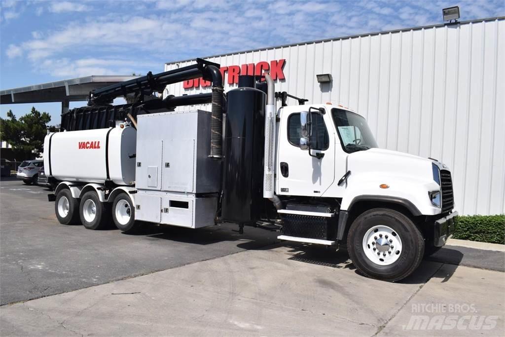 Freightliner 114SD Tankbilar
