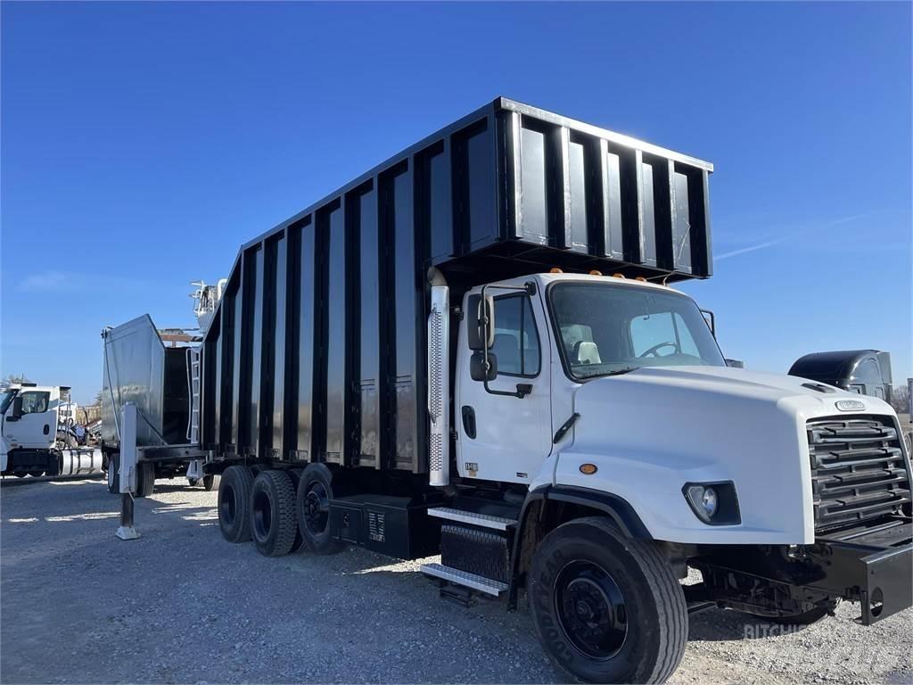 Freightliner 114SD Kranbilar
