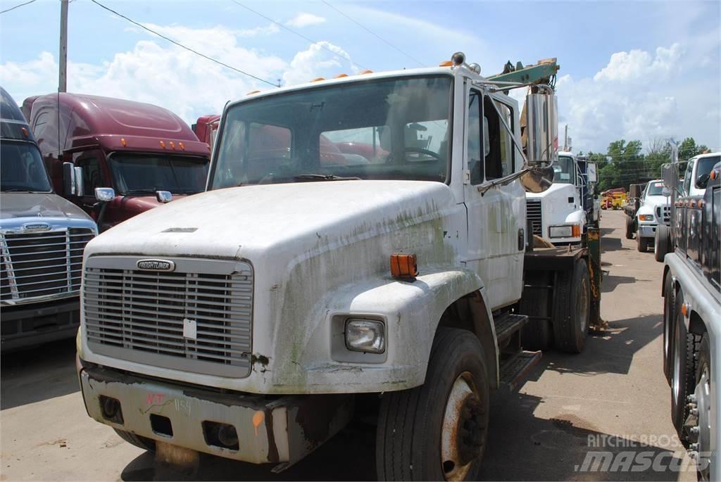 Freightliner FL70 Kranbilar