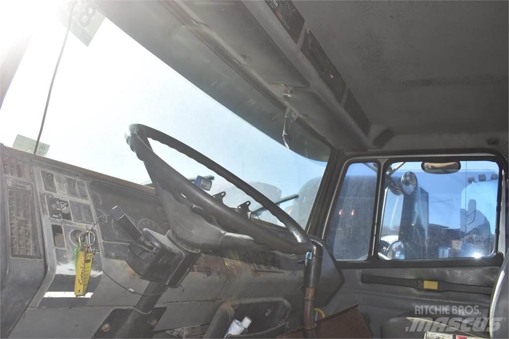 Freightliner FLC112 Tippbilar
