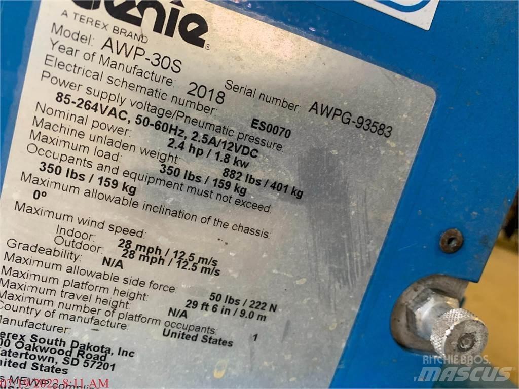 Genie AWP30S Personhissar och andra hissar