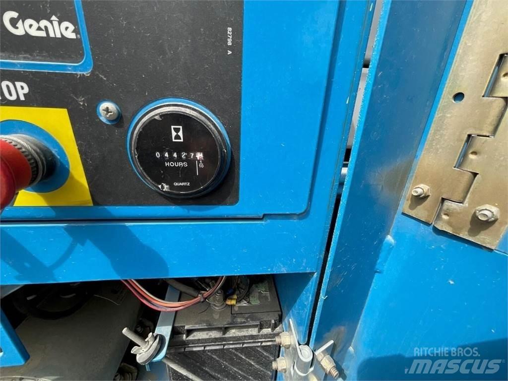 Genie GS4390RT Saxliftar