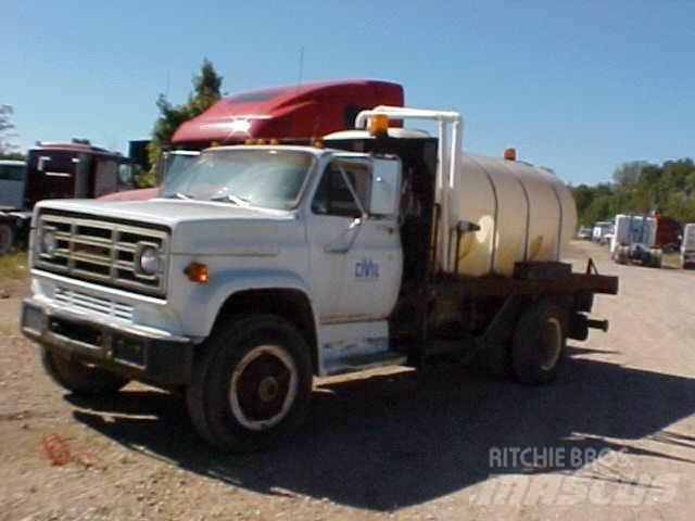 GMC TOPKICK C6500 Tankbilar