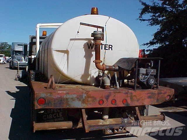 GMC TOPKICK C6500 Tankbilar