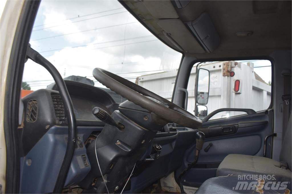 Hino 268 Tippbilar
