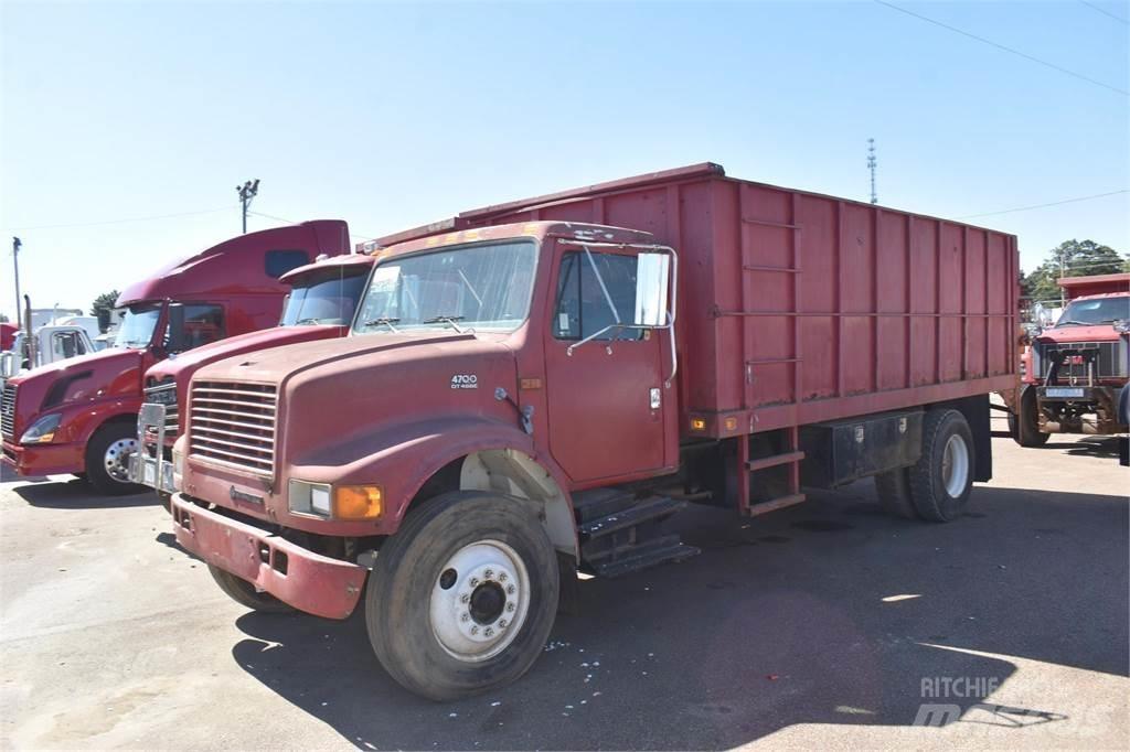 International 4700 Tippbilar