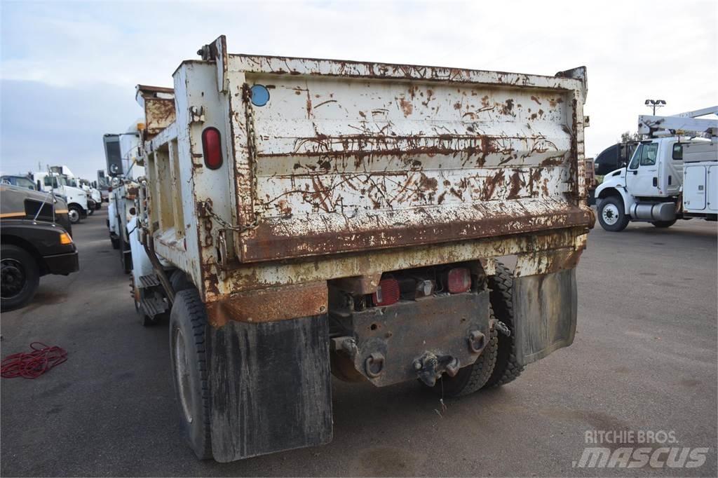 International 4700 Tippbilar