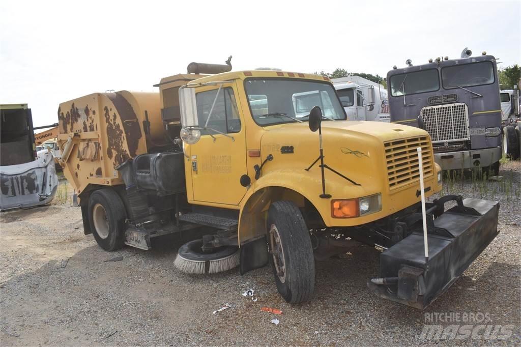 International 4700 Sopmaskiner